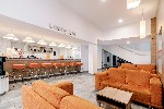 Lobby bar