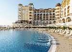  Hotel cu piscina