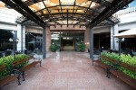 Intrarea la hotel