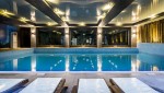 Piscină interioară