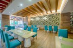 Interiorul restaurantului tip bufet