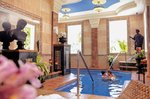 Piscină interioară