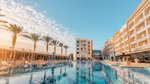 Hotel cu piscină