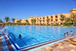 Piscină