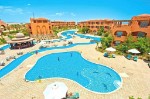 Hotel cu piscină