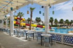 Bar langa piscina 
