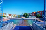 Piscină