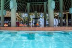 Bar la piscina
