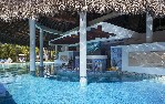 Bar langa piscina 