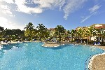 Hotel cu piscină