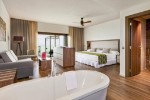 Hotel Riu Atoll