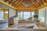 Hotel Emerald Faarufushi Resort & Spa