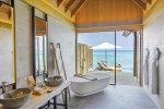 Hotel Emerald Faarufushi Resort & Spa