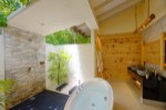 Baie la piscină Beach Suite