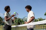 Tenis