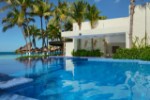 Swim Up Bar