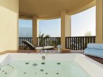 Jacuzzi suite