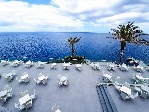 Terasa barului ?i a restaurantului