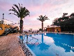 Piscină