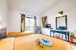 Hotel Golden Coast Hotel & Bungalows