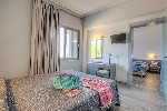 Hotel Golden Coast Hotel & Bungalows
