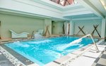 Piscina interioara