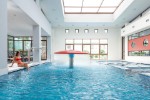 Piscina interioara