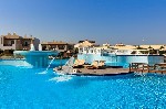 Hotel cu piscină