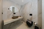 Suită Zen pe două niveluri cu piscină privată ?i vedere la mare