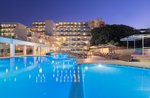 Hotel cu piscină