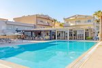 Piscină