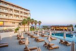 Hotel cu piscină