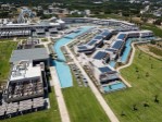 Hotel cu piscină