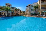 Hotel cu piscină