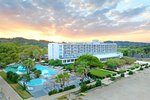 Hotel cu piscină