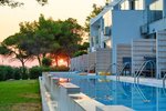 Camere cu piscină comună