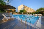 Piscină