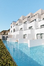 Facilită?i hoteliere