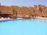 Hotel cu piscină