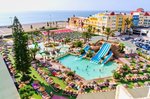 Hotel cu piscină