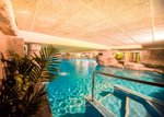 Piscina interioara