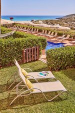 Suită cu un dormitor ?i acces direct la piscină