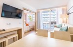 Apartament cu vedere la piscină