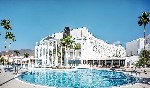Piscină