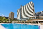 Hotel cu piscină