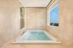 Jacuzzi