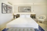 Cameră dublă premium king bed