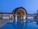 Intrarea la hotel