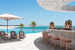 Bar langa piscina 
