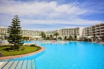 Piscină